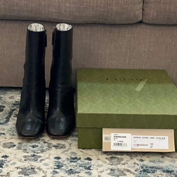 Gucci Hills Logo Bootie - Picture 5 of 6